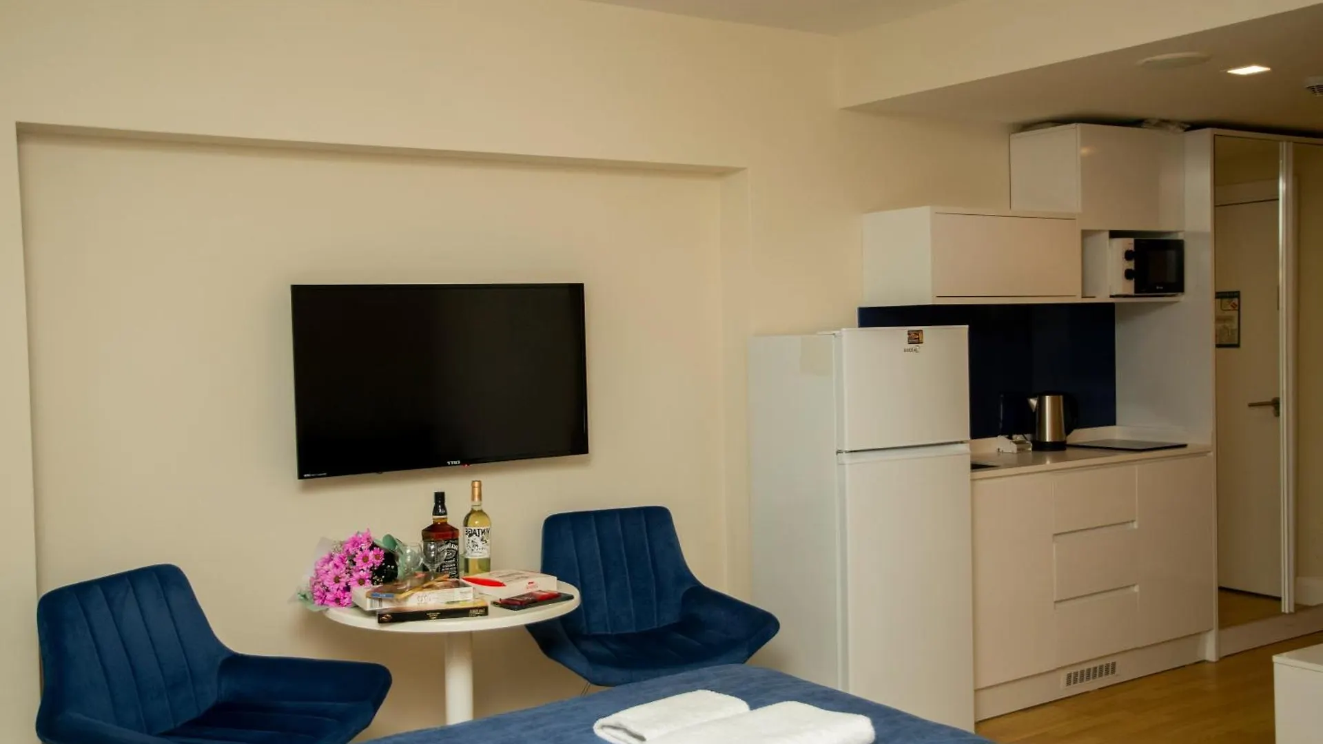 Aparthotel Апартаменты Студия С Видом На Море В Комплексе - Orbi City Batumi